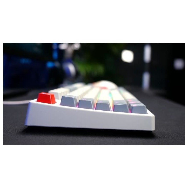 Clavier de gaming mécanique - CHERRY XTRFY K4V2 RGB TKL RETRO - Format TKL - Éclairage RGB - Noir Clavier de gaming mécanique - CHERRY XTRFY K4V2 RGB TKL RETRO - Format TKL - Éclairage RGB - Noir
