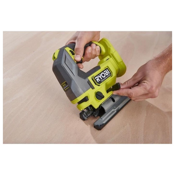 Scie sauteuse - RYOBI - Pendulaire - Brushless - 18V - 800-3 400 cp/min - 135 mm dans le bois - Course de lame 25 mm Scie sauteuse - RYOBI - Pendulaire - Brushless - 18V - 800-3 400 cp/min - 135 mm dans le bois - Course de lame 25 mm