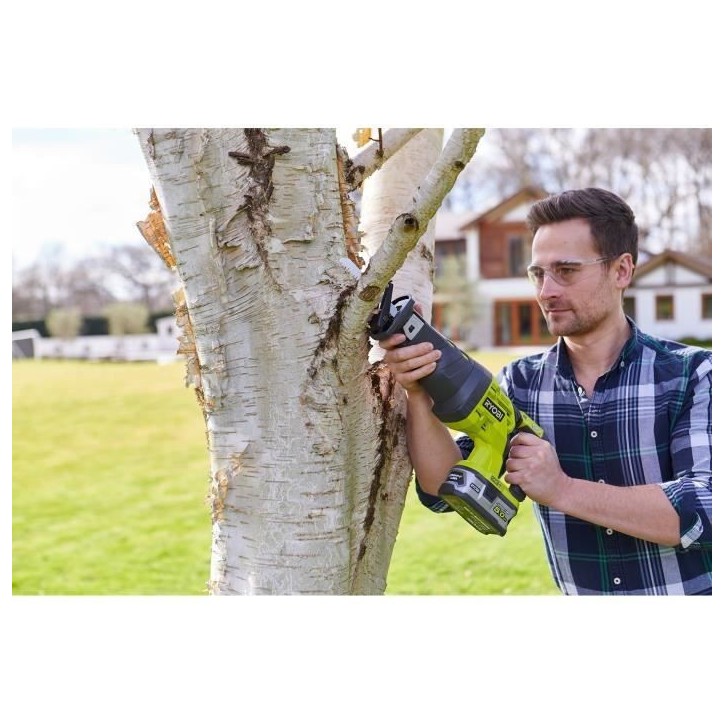 RYOBI - Scie sabre 18V ONE+ - 0-2 900 cp/min - course 28mm - bois 200mm - systeme anti-vibration - Livrée avec 1 lame - R18RS-0 RYOBI - Scie sabre 18V ONE+ - 0-2 900 cp/min - course 28mm - bois 200mm - systeme anti-vibration - Livrée avec 1 lame - R18RS-0