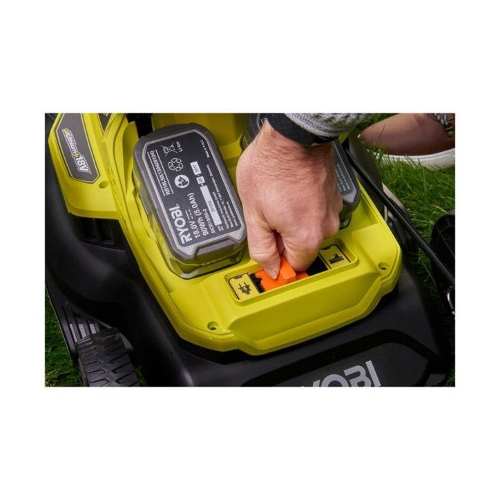 RYOBI - Tondeuse poussée HYBRIDE 36V (alimentation par 2 batteries ONE+™) - coupe 37 cm + 2 batteries 5 Ah & charg. - RY18LMH RYOBI - Tondeuse poussée HYBRIDE 36V (alimentation par 2 batteries ONE+™) - coupe 37 cm + 2 batteries 5 Ah & charg. - RY18LMH