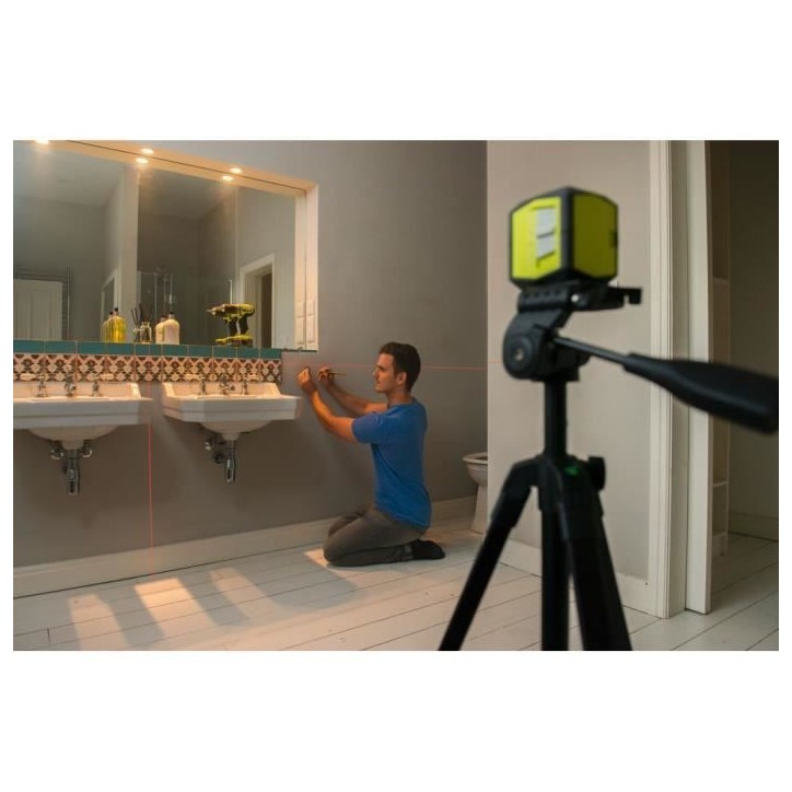 RYOBI - Laser croix rouge - portée 10 m - précision +/- 0,5 mm - Livré avec une pince de fixation et 2 piles - RBCLLR1 RYOBI - Laser croix rouge - portée 10 m - précision +/- 0,5 mm - Livré avec une pince de fixation et 2 piles - RBCLLR1