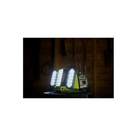 RYOBI - Triple panneau lumineux LED 18V ONE+ - 3 intensités : 3000 / 1200 / 500 Lum. - panneaux 360°, panneau central 130° -