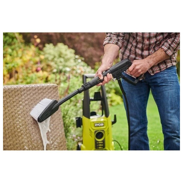 RYOBI - Nettoyeur haute pression 1600 W 130 bars - 420 L - flexible 5m, réservoir 0,9L + lances vario & turbo et brosse - RY130 RYOBI - Nettoyeur haute pression 1600 W 130 bars - 420 L - flexible 5m, réservoir 0,9L + lances vario & turbo et brosse - RY130