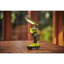 Lanterne LED compacte - RYOBI - 18V - 3 intensités : 800 / 400 / 100