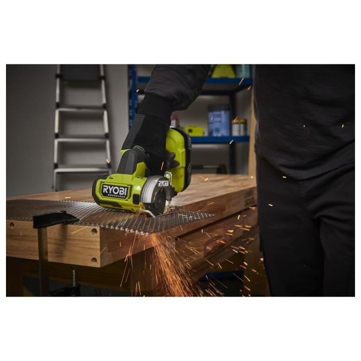 Meuleuse compacte - RYOBI - Brushless - 18V - Compacte diam. 76 mm - 20 000 tr/min - Capacité de coupe 16 mm Meuleuse compacte - RYOBI - Brushless - 18V - Compacte diam. 76 mm - 20 000 tr/min - Capacité de coupe 16 mm