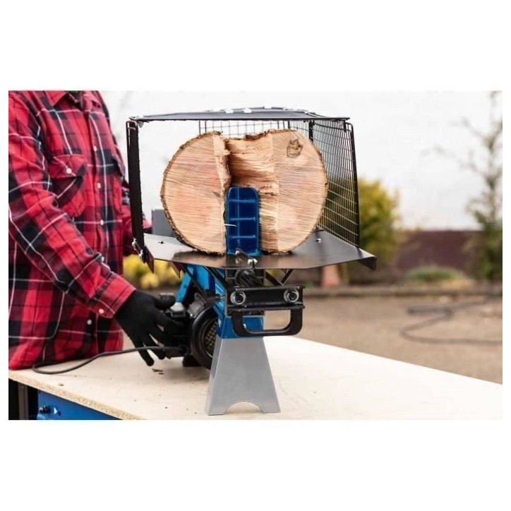 Fendeur de bûches électrique horizontal HL460 - 4T 1500W SCHEPPACH - Noir et bleu - 37 cm Ø 25 cm Fendeur de bûches électrique horizontal HL460 - 4T 1500W SCHEPPACH - Noir et bleu - 37 cm Ø 25 cm