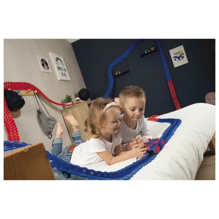 Set découverte Spidey Flextreme - Piles incluses - 184 pistes flexibles et 1 véhicule Set découverte Spidey Flextreme - Piles incluses - 184 pistes flexibles et 1 véhicule