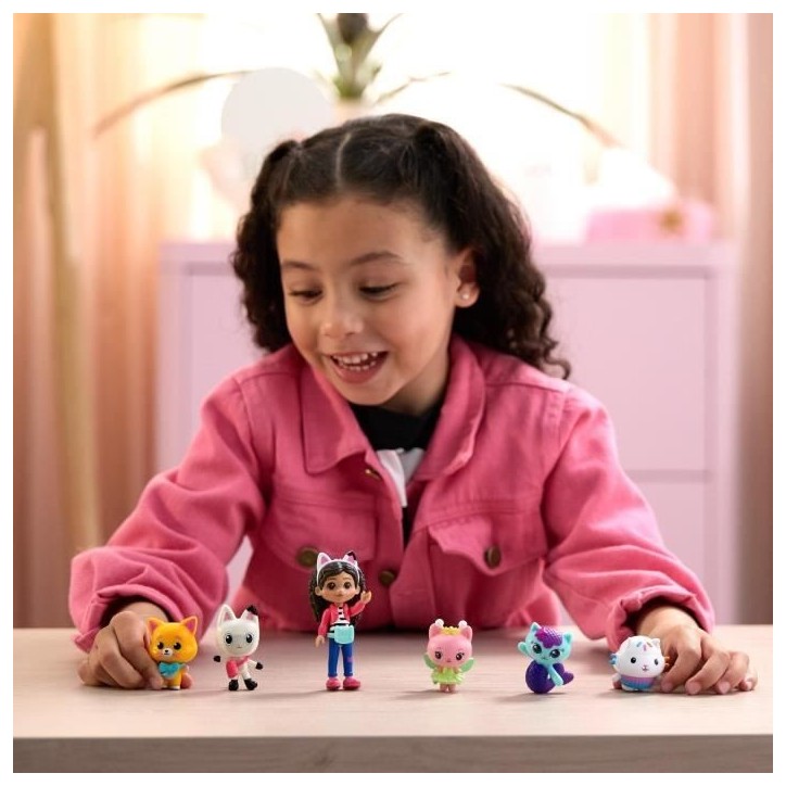 Gabby Dollhouse - Coffret 6 figurines + 5 accessoires - Petits chatons - des 3 ans - Gabby et la Maison Magique Gabby Dollhouse - Coffret 6 figurines + 5 accessoires - Petits chatons - des 3 ans - Gabby et la Maison Magique