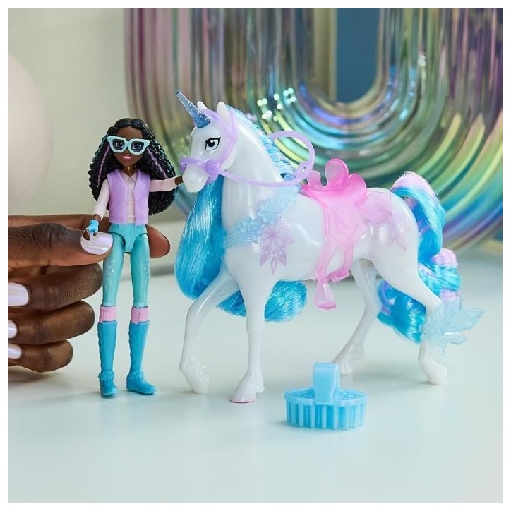 Figurines Layla + Glacier - 5 accessoires inclus - des 4 ans - L'École des Licornes Figurines Layla + Glacier - 5 accessoires inclus - des 4 ans - L'École des Licornes