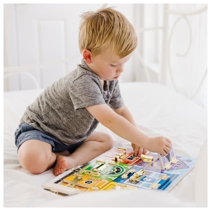 Jeu d'imitation - Planche activités Montessori - Certifié FSC - des 3 ans - Melissa & Doug Jeu d'imitation - Planche activités Montessori - Certifié FSC - des 3 ans - Melissa & Doug