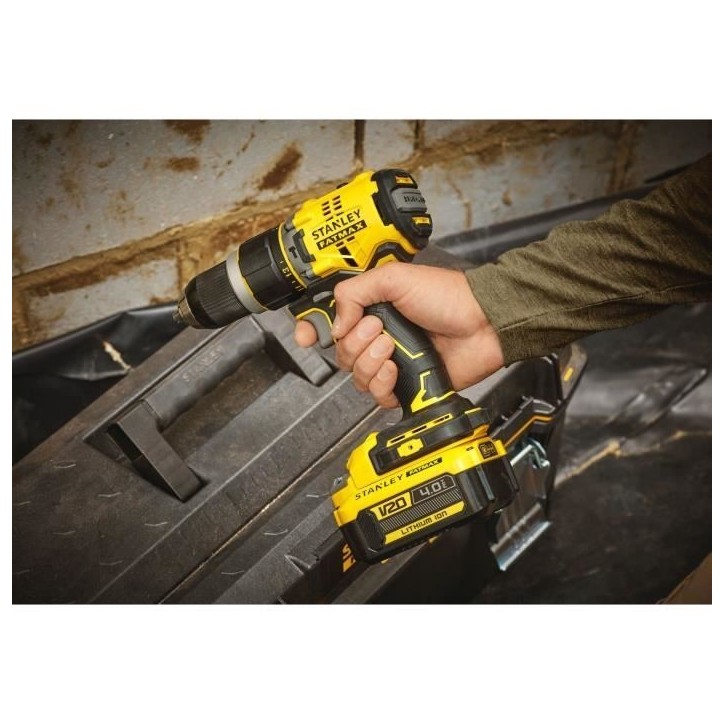 Stanley - V20 Perceuse visseuse a percussion 80 Nm BRUSHLESS - Lithium 18V - 2 batteries 4A - SFMCD721M2K-QW Stanley - V20 Perceuse visseuse a percussion 80 Nm BRUSHLESS - Lithium 18V - 2 batteries 4A - SFMCD721M2K-QW