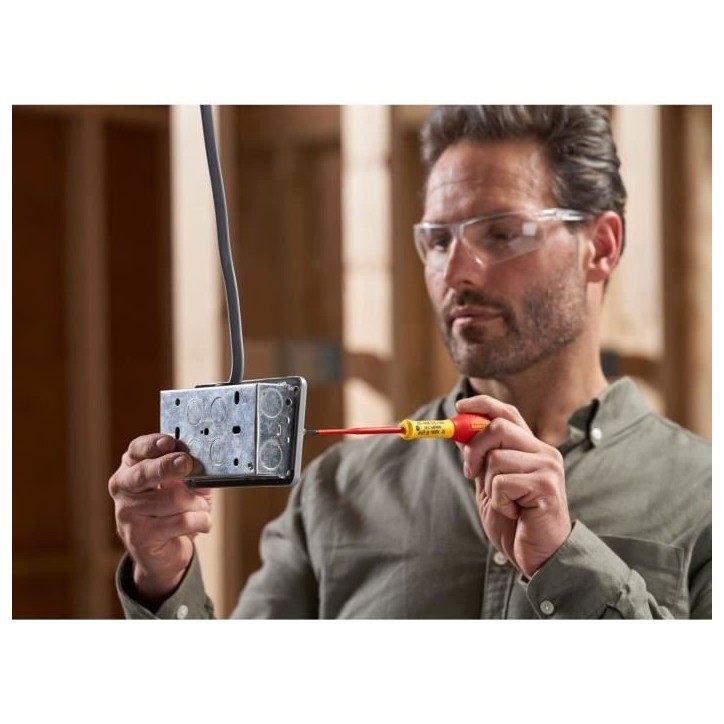 Jeu de 5 Tournevis - STANLEY FATMAX - XTHT0-62692 - Slim Isolés 1000V - Electricien + Phillips + Testeur