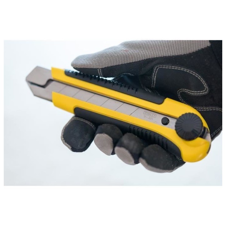 Cutter bimatiere STANLEY - 0-10-425 - 25 mm Cutter bimatiere STANLEY - 0-10-425 - 25 mm