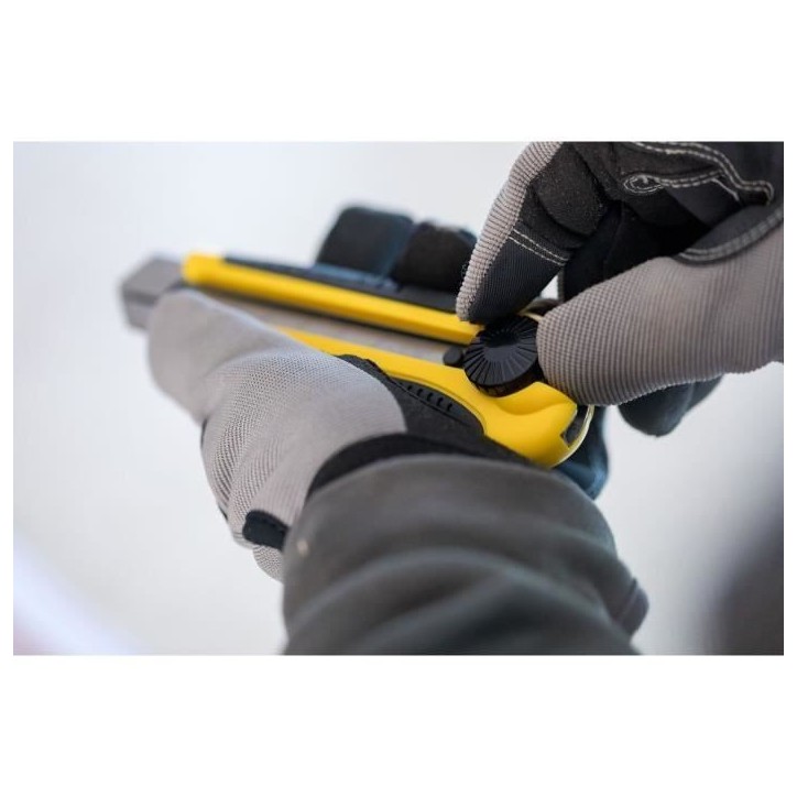 Cutter bimatiere STANLEY - 0-10-425 - 25 mm Cutter bimatiere STANLEY - 0-10-425 - 25 mm