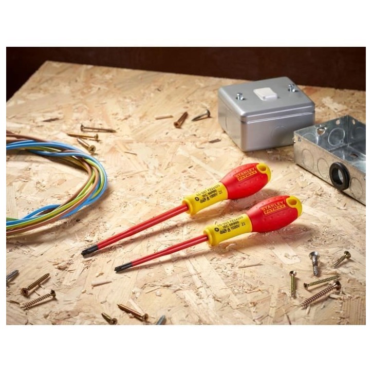 Jeu de 2 Tournevis - STANLEY FATMAX - FMHT0-62649 - Borniers Isolés 1000V - PZ1X100 + PZ2X125 Jeu de 2 Tournevis - STANLEY FATMAX - FMHT0-62649 - Borniers Isolés 1000V - PZ1X100 + PZ2X125