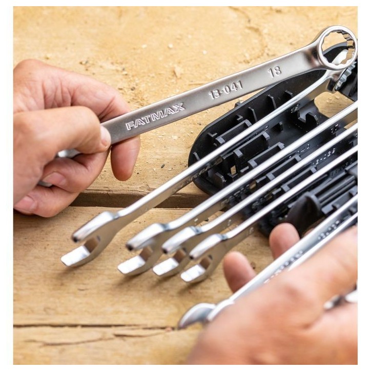 Clé mixte a cliquet réversible STANLEY FATMAX - Jeu de 7 pieces - 8 a 19 mm Clé mixte a cliquet réversible STANLEY FATMAX - Jeu de 7 pieces - 8 a 19 mm