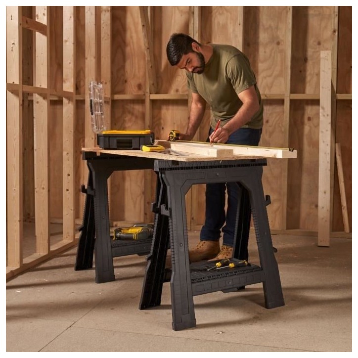 Tréteaux pliables professionnels STANLEY - STST1-70713 - Lot de 2 - 450kg Tréteaux pliables professionnels STANLEY - STST1-70713 - Lot de 2 - 450kg