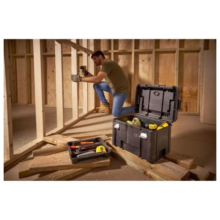 Coffre avec organiseur PRO-STACK™ - STANLEY FATMAX - FMST1-75796 - 23 L - Charge 30 kg Coffre avec organiseur PRO-STACK™ - STANLEY FATMAX - FMST1-75796 - 23 L - Charge 30 kg