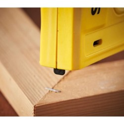 Agrafeuse électrique STANLEY - 6-TRE550 avec câble de 2,5 m pour agr