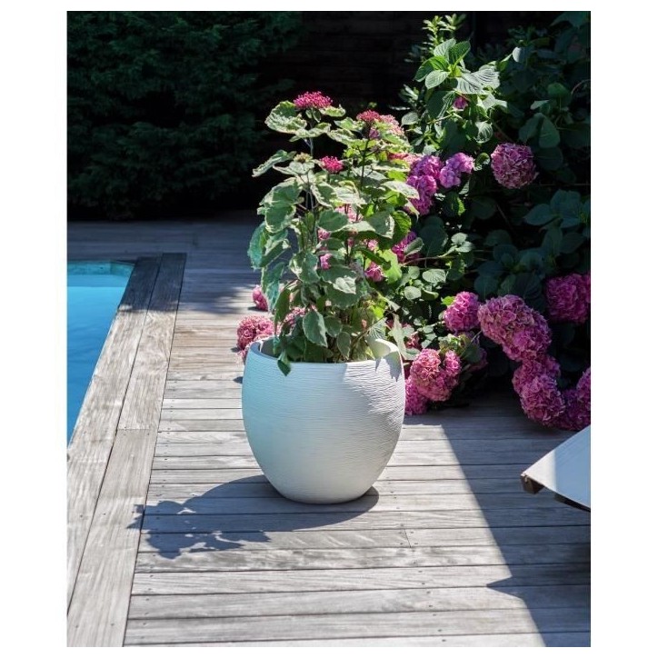 Pot de fleurs Rond Egg Ø 50cm - EDA - Graphit - 46 L - Ø 50 x H. 45 cm - Blanc cérusé Pot de fleurs Rond Egg Ø 50cm - EDA - Graphit - 46 L - Ø 50 x H. 45 cm - Blanc cérusé