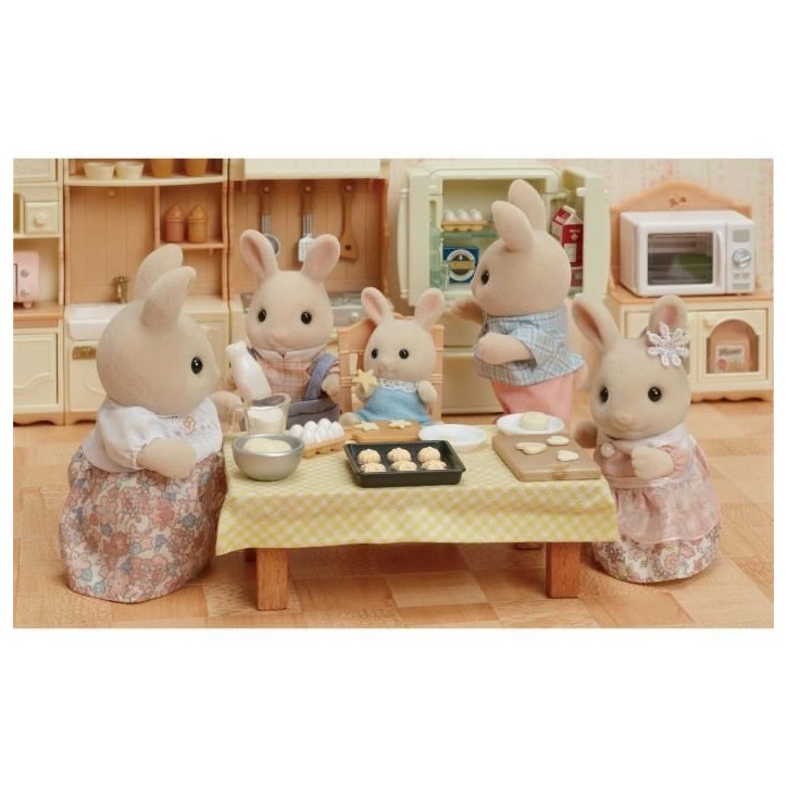 Poupée - SYLVANIAN FAMILIES - La famille Lapin Creme - Articulée et habillée avec soin Poupée - SYLVANIAN FAMILIES - La famille Lapin Creme - Articulée et habillée avec soin