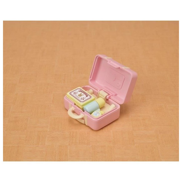 Figurine miniature - Maman Lapin neige et sa valise de weekend - SYLVANIAN FAMILIES Figurine miniature - Maman Lapin neige et sa valise de weekend - SYLVANIAN FAMILIES