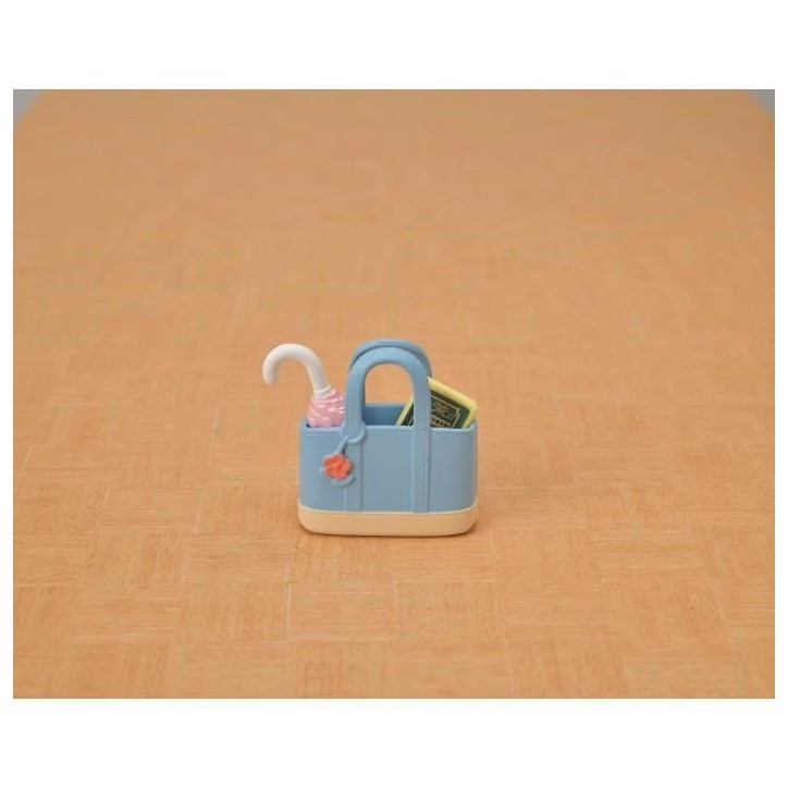 Figurine miniature - Maman Lapin neige et sa valise de weekend - SYLVANIAN FAMILIES Figurine miniature - Maman Lapin neige et sa valise de weekend - SYLVANIAN FAMILIES