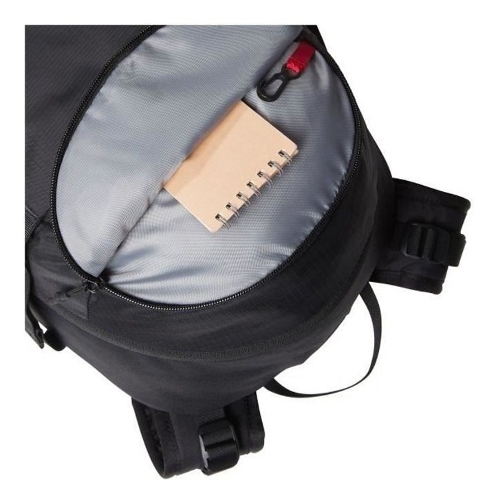 Sac de sport - The North Face - NF0A52CY-4HF - Basin 24 - En polyester - Poids moyen : 695 g - Volume : 24 litres Sac de sport - The North Face - NF0A52CY-4HF - Basin 24 - En polyester - Poids moyen : 695 g - Volume : 24 litres