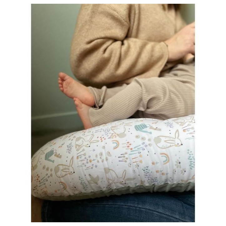 Coussin de maternité - TINEO - Vert sauge - Lapins Coussin de maternité - TINEO - Vert sauge - Lapins