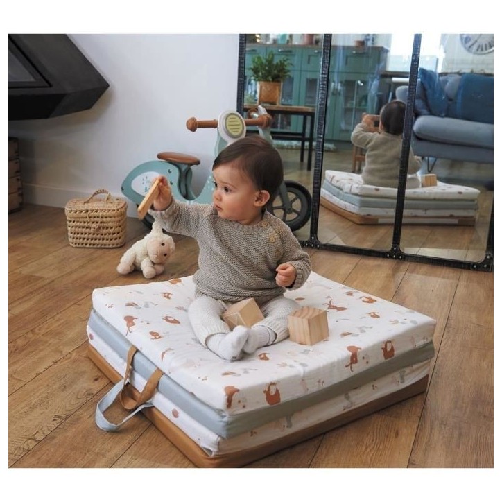Tapis d'éveil Malin TINEO LITTLE FARMER 3en1 - Tapis évolutif multifonction - 120x120 cm Tapis d'éveil Malin TINEO LITTLE FARMER 3en1 - Tapis évolutif multifonction - 120x120 cm