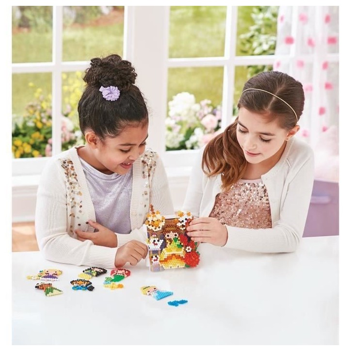 Aquabeads La box Princesses Disney, Jouet, perles qui collent avec de l'eau, Convient aux enfants a partir de 4 ans