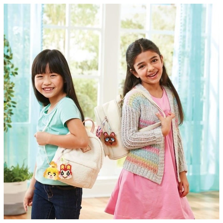 Aquabeads kit Animal Crossing: New Horizons, 800 perles de différentes formes et couleurs, perles qui collent avec de l'eau, 31 Aquabeads kit Animal Crossing: New Horizons, 800 perles de différentes formes et couleurs, perles qui collent avec de l'eau, 31