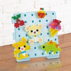 Aquabeads Mallette d'initiation 900 perles de différentes formes et c
