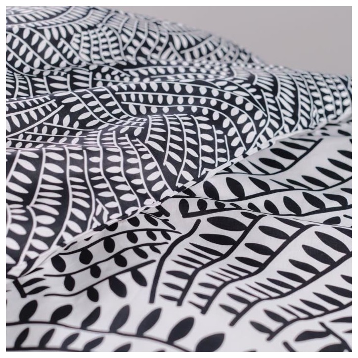 Parure de lit 2 personnes -TODAY - 240x200 cm - 100% Coton - Noir et Blanc Parure de lit 2 personnes -TODAY - 240x200 cm - 100% Coton - Noir et Blanc