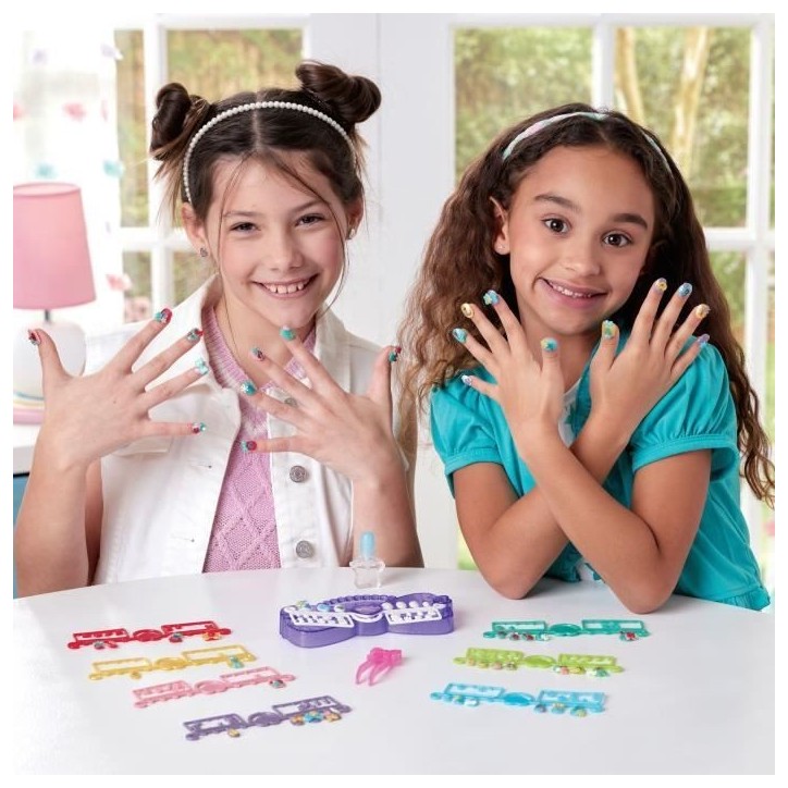 Aquabeads Le coffret de manucure des Princesses Disney, perles qui collent avec de l'eau, 35071, Des 4 ans Aquabeads Le coffret de manucure des Princesses Disney, perles qui collent avec de l'eau, 35071, Des 4 ans