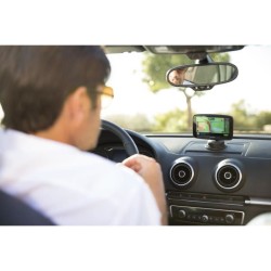GPS auto TomTom GO Essential 5'' - cartographie Europe 49, Wi-Fi inté