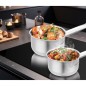 ARTHUR MARTIN Set de de 5 Casseroles - Acier inoxydable - Intérieur satiné avec graduation - Bec verseur - Tous feux dont indu