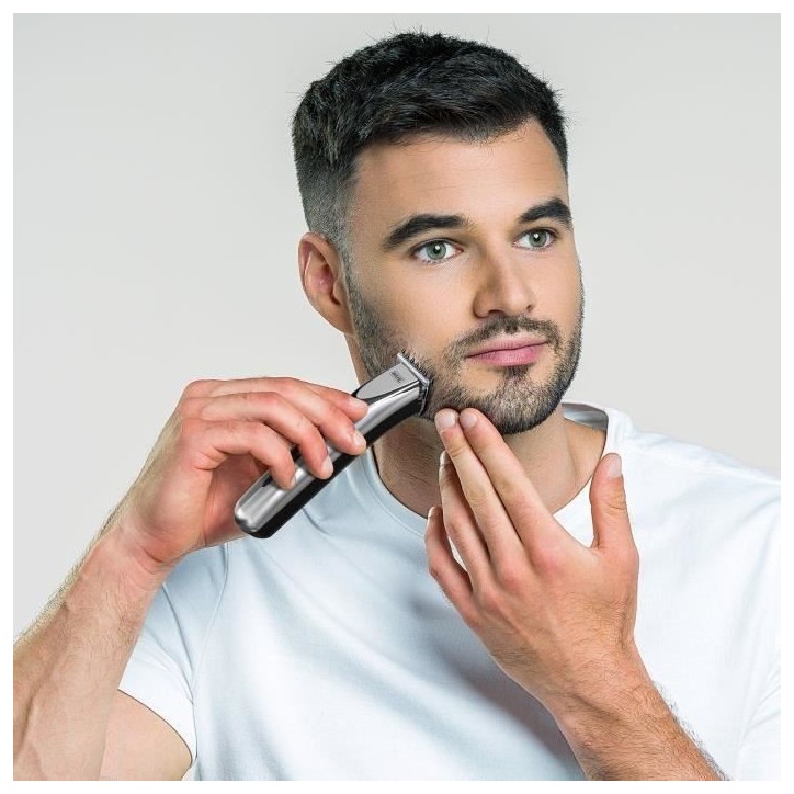 Tondeuse multifonction - WAHL - Elite Groom - 240 V - 150 min - Argent / Noir Tondeuse multifonction - WAHL - Elite Groom - 240 V - 150 min - Argent / Noir