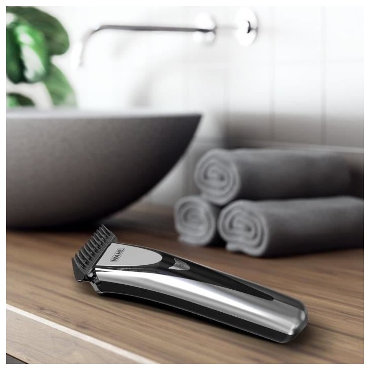 Tondeuse multifonction - WAHL - Elite Groom - 240 V - 150 min - Argent / Noir Tondeuse multifonction - WAHL - Elite Groom - 240 V - 150 min - Argent / Noir