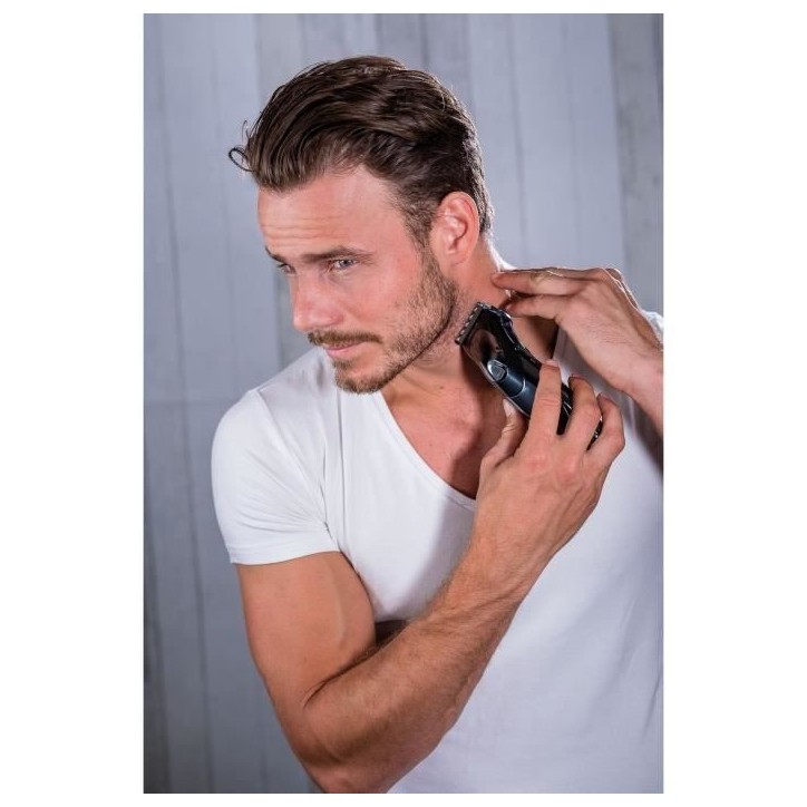 Tondeuse a cheveux et barbe - WAHL - HAIRCUT & BEARD - 3,5 W - 10 sabots - Autonomie : 40 min - Noir Tondeuse a cheveux et barbe - WAHL - HAIRCUT & BEARD - 3,5 W - 10 sabots - Autonomie : 40 min - Noir