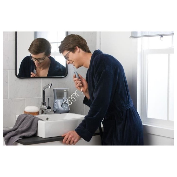 Jet Dentaire - WATERPIK - WP-667 Ultra Professionnel - Gris - 10 Niveaux de pression - 7 Embouts inclus