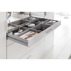 Armoire - Décor blanc - 4 portes battantes + 4 tiroirs + miroirs - L1