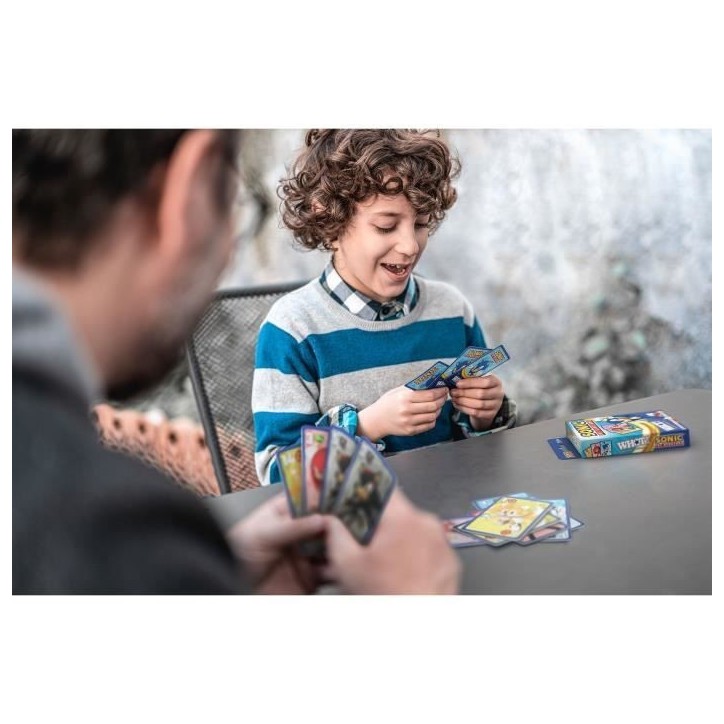 Whot! Sonic the Hedgehog - Jeu de cartes - WINNING MOVES - Jeu de cartes aux couleurs de Sonic pour toute la famille. Whot! Sonic the Hedgehog - Jeu de cartes - WINNING MOVES - Jeu de cartes aux couleurs de Sonic pour toute la famille.