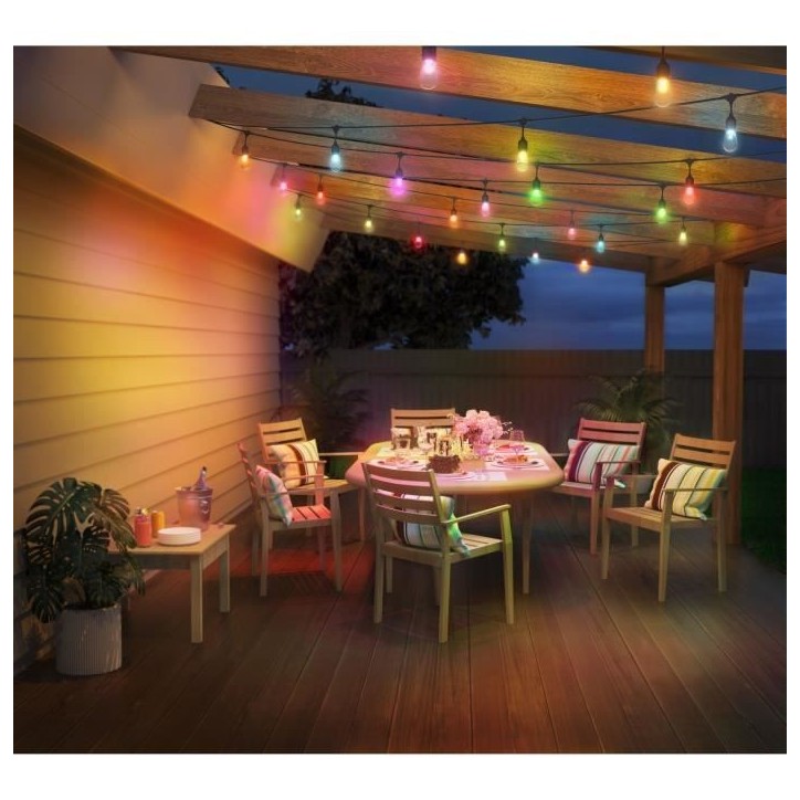 Guirlande Connectée - WIZ - Extérieur - 15m - 12 ampoules - LED - Multicolore Guirlande Connectée - WIZ - Extérieur - 15m - 12 ampoules - LED - Multicolore