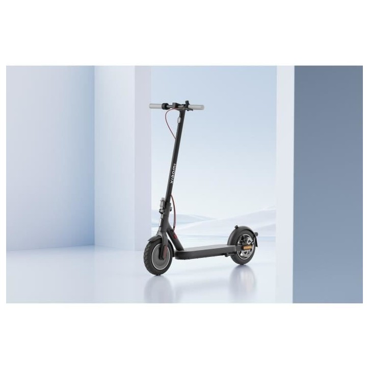 Trottinette électrique - XIAOMI - Electric Scooter 4 - 300W - Pneus 10 - Autonomie 35 km Trottinette électrique - XIAOMI - Electric Scooter 4 - 300W - Pneus 10 - Autonomie 35 km