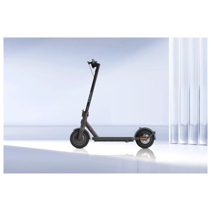 Trottinette électrique - XIAOMI - Electric Scooter 4 - 300W - Pneus 10 - Autonomie 35 km Trottinette électrique - XIAOMI - Electric Scooter 4 - 300W - Pneus 10 - Autonomie 35 km