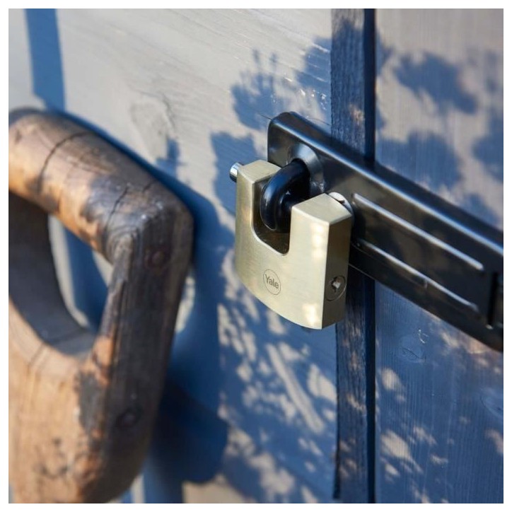 Cadenas de sécurité en laiton YALE Y114B/70/113/1 - anse acier cémenté - 3 clés Cadenas de sécurité en laiton YALE Y114B/70/113/1 - anse acier cémenté - 3 clés