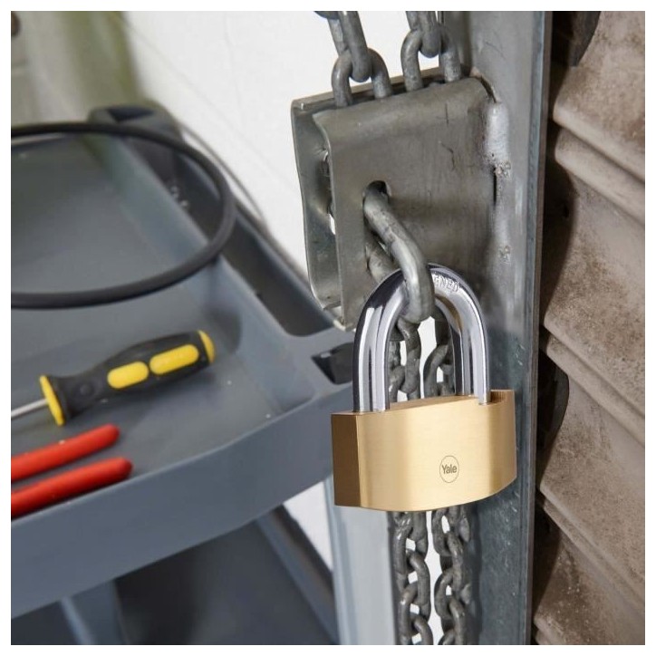 Cadenas de sécurité Hammer - YALE - Y2B/80/138/1 - Laiton 80 mm - Anse acier cémenté - 3 clés Cadenas de sécurité Hammer - YALE - Y2B/80/138/1 - Laiton 80 mm - Anse acier cémenté - 3 clés