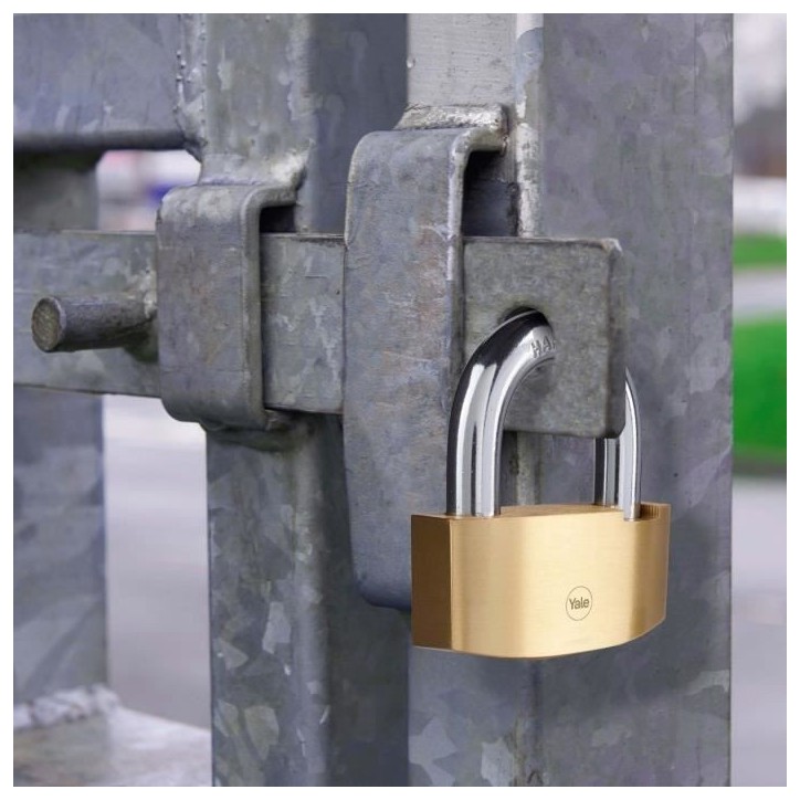 Cadenas de sécurité Hammer - YALE - Y2B/80/138/1 - Laiton 80 mm - Anse acier cémenté - 3 clés Cadenas de sécurité Hammer - YALE - Y2B/80/138/1 - Laiton 80 mm - Anse acier cémenté - 3 clés