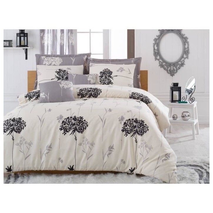 Parure de lit - 1 housse de couette 220 x 240 cm + 2 taies d'oreiller 60 x 60 cm - 65% coton, 35% polyester - Beige Parure de lit - 1 housse de couette 220 x 240 cm + 2 taies d'oreiller 60 x 60 cm - 65% coton, 35% polyester - Beige
